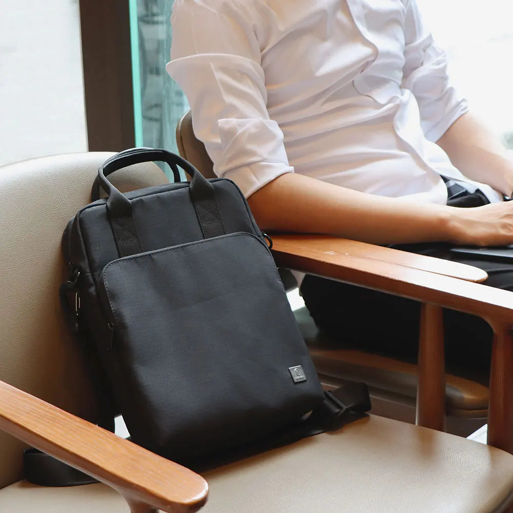 WIWU Laptop Bag for MacBook Air 13.6 2025 Waterproof Shoulder Bag for MacBook Pro 13 Air 13 Carry Case for iPad Pro Air 13 12.9