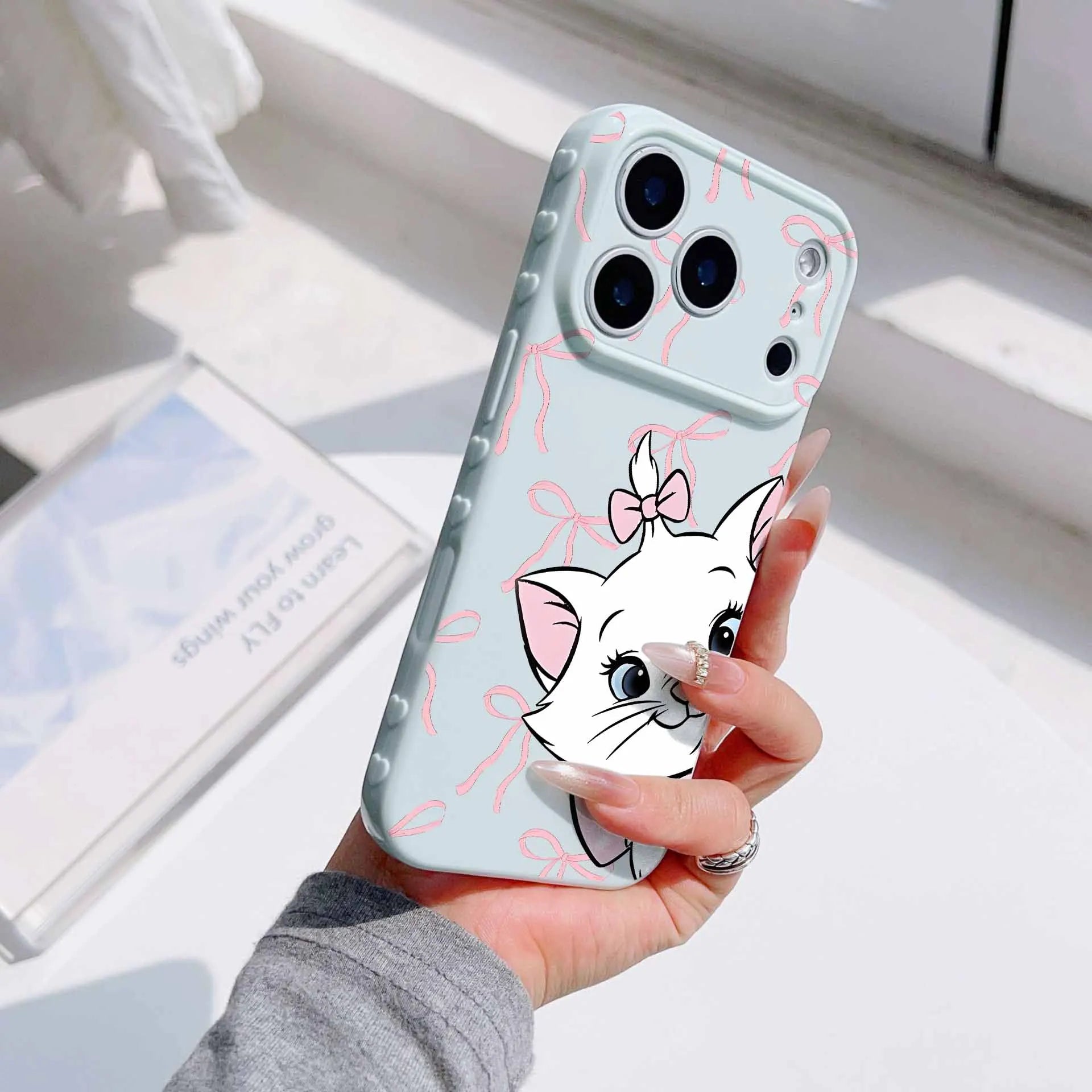 Disney Beautiful The AristoCats For Apple iPhone 17 16 15 14 13 12 Mini 11 Pro Max Bubble Heart Cover Silicone Capa Phone Case