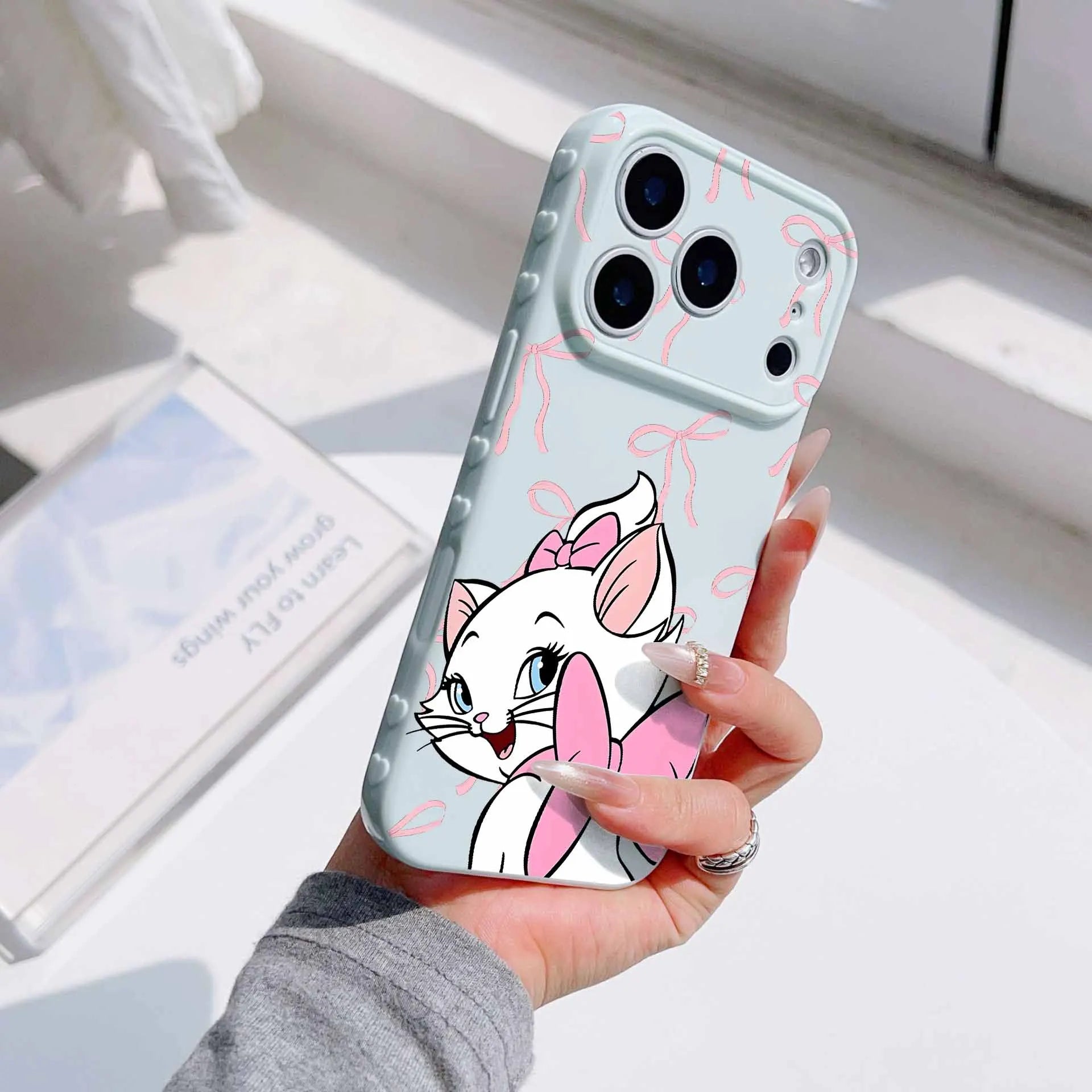 Disney Beautiful The AristoCats For Apple iPhone 17 16 15 14 13 12 Mini 11 Pro Max Bubble Heart Cover Silicone Capa Phone Case