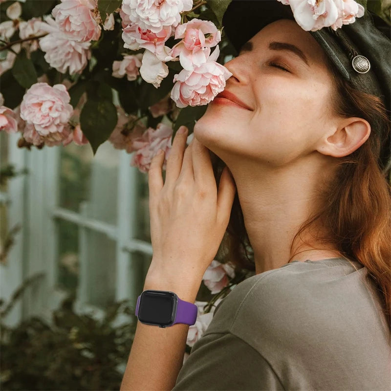 Silicone Sport Strap For Apple Watch Series11 10 9 8 7 6 5 SE Ultra3 Bracelet For Apple Watch 44mm 45mm 49mm 46mm 38/40/41/42 mm