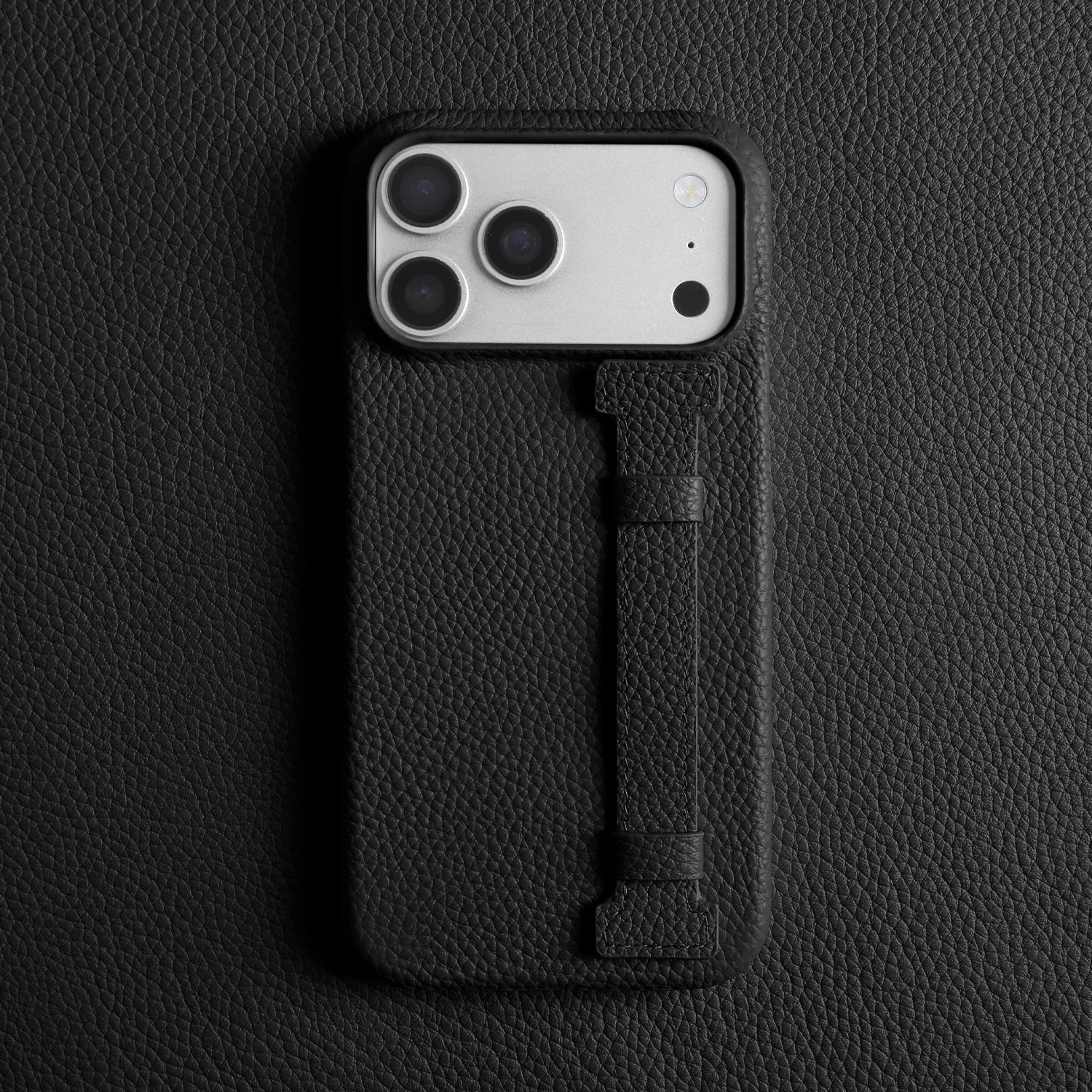 Genuine Leather Case With Wrist Strap Kickstand For iPhone 17 Pro Max 17e 16e 16 15 14 13 12 Mini 11 Back Cover Case Coque Funda