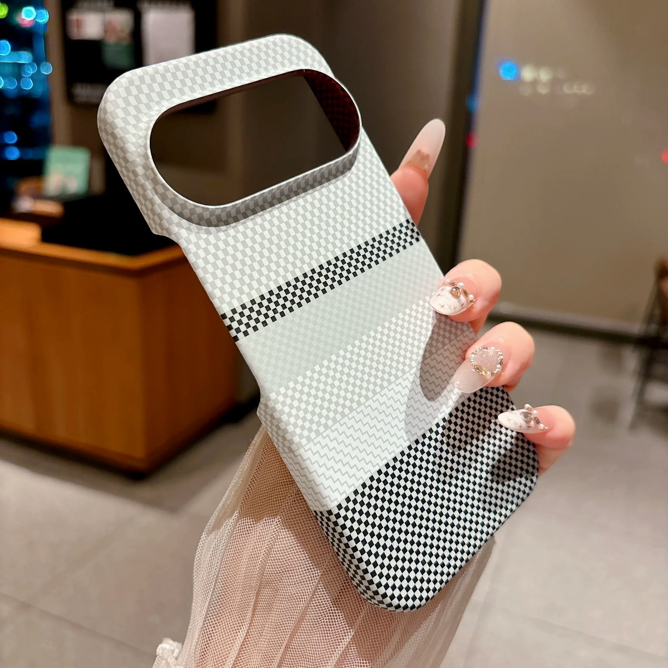 Carbon Fiber Kevlar PC Half-Pack MagneticPhone Case For Google Pixel 11 10 9 8 Pro For Magsafe Wireless Charge Matte Hard Cover