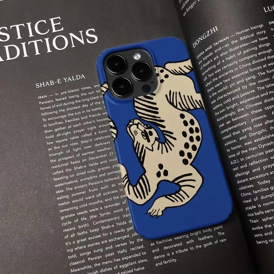 Cute Artistic Cartoon Leopard Pattern Phone Case for iPhone 17 16 15 14 13 12 11 Air Pro Max X XS XR 8 Plus Glossy Film Hard PC